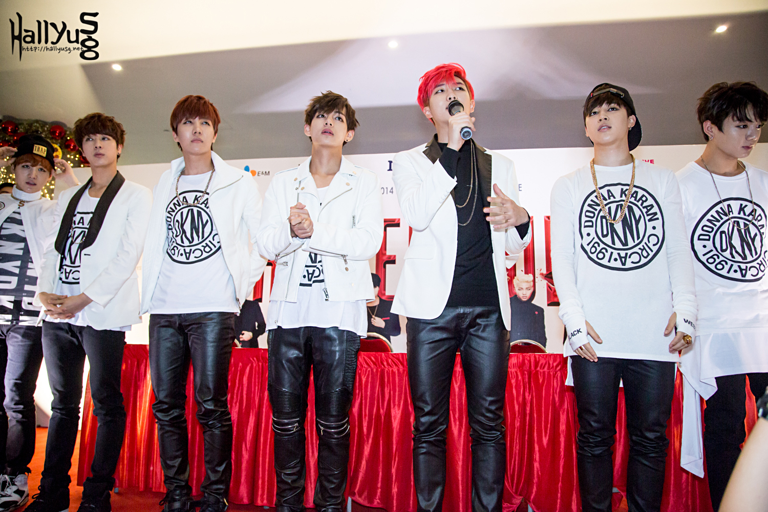 [COVER] Fansign & Hi-Five Session: Getting up-close and personal with the Bangtan Boys ...